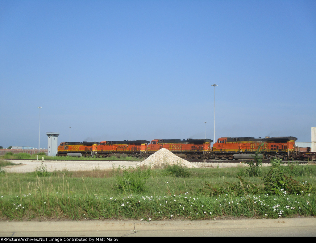 BNSF 5638